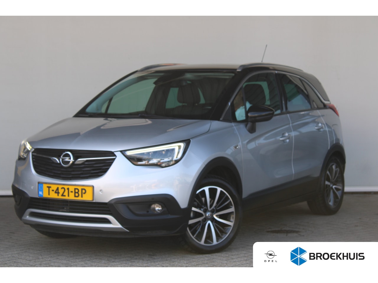 Opel Crossland X - 1.2 Turbo Ultimate | Trekhaak | Navigatie | Panoramadak | Lederen bekleding | Camera | Sto - AutoWereld.nl
