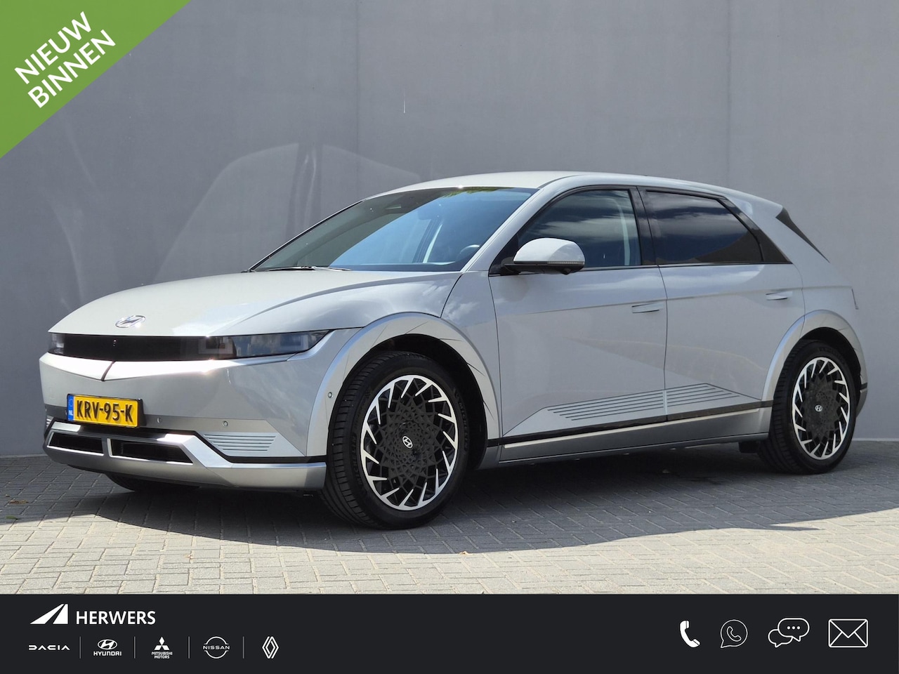Hyundai IONIQ 5 - Lounge 77.4 kWh / SOH 100% / Fabrieksgarantie tot 12-2027 / Dealer onderhouden / Trekhaak - AutoWereld.nl