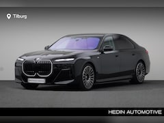 BMW i7 - eDrive50 106 kWh | Rear-seat entertainment experience | Bowers & Wilkins Diamond Surround