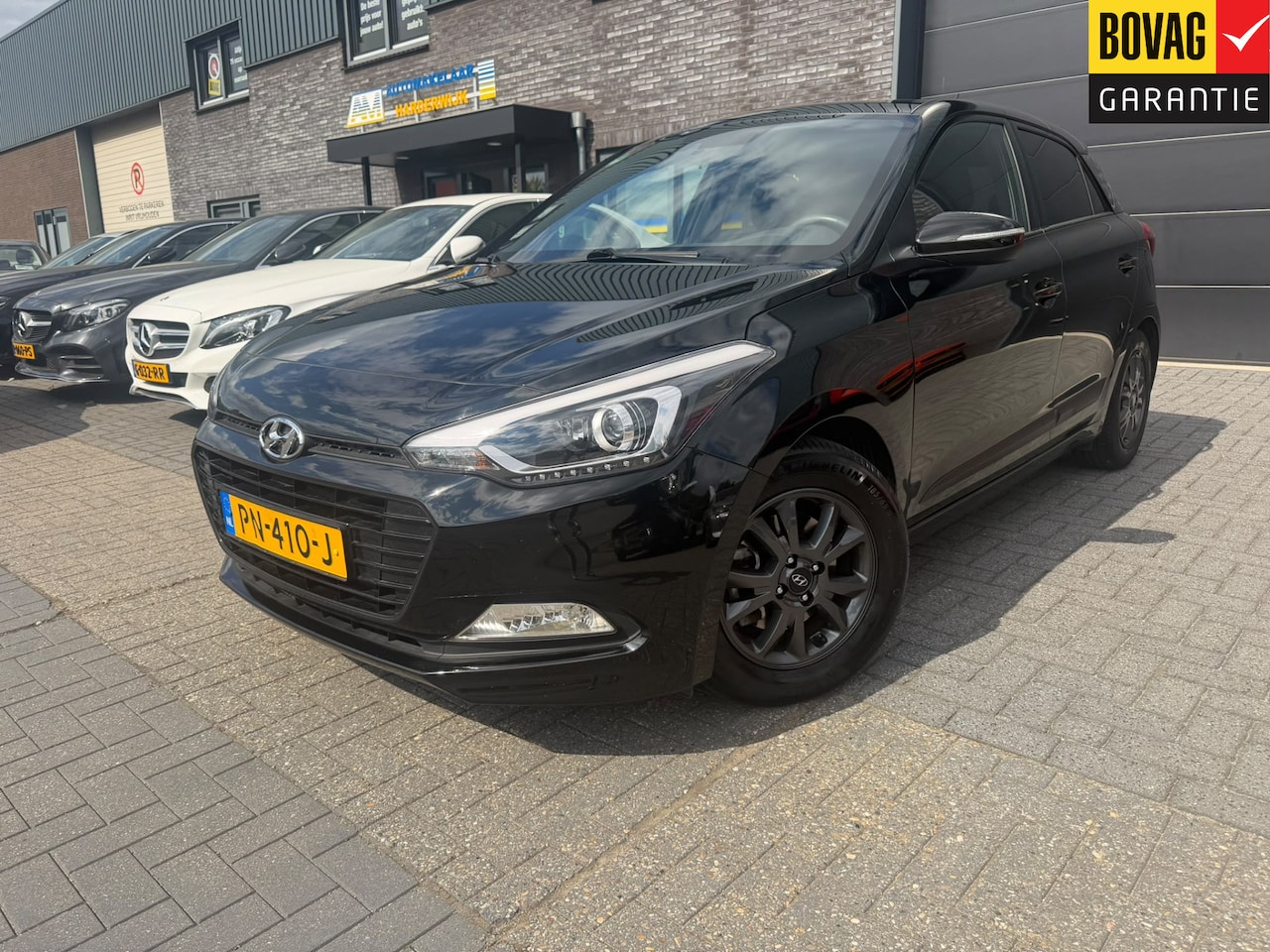 Hyundai i20 - 1.0 T-GDI Black Edition | 1E EIGENAAR | 3/6 OF 12 MND GARANTIE | NAVI | CAMERA | CRUISE | - AutoWereld.nl