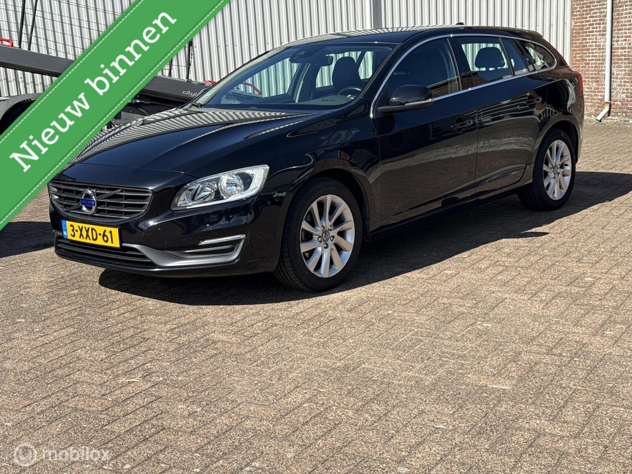 Volvo V60 - 1.6 T3 Momentum NL auto NAP DB riem 168601 km V.V - AutoWereld.nl