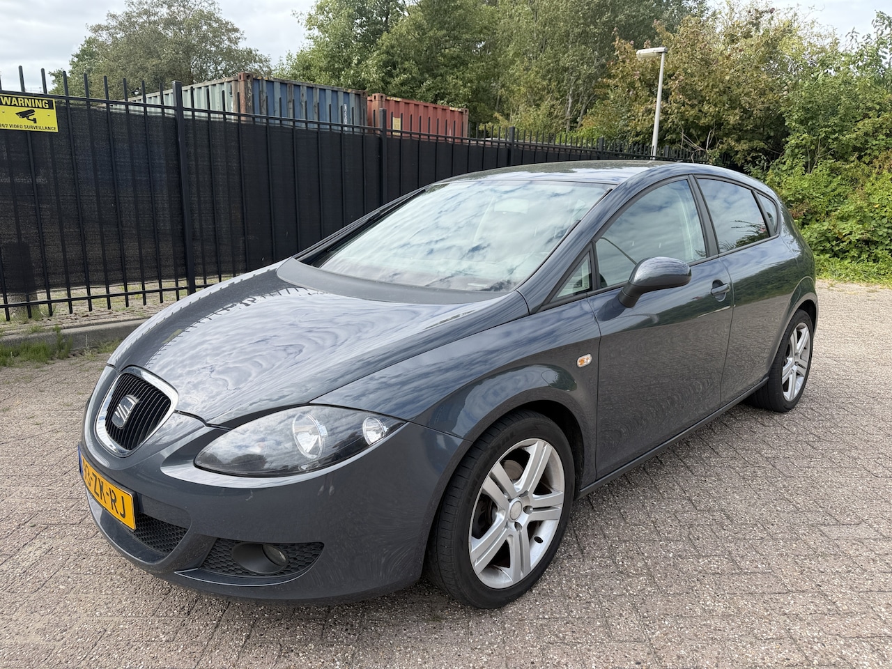 SEAT Leon - 1.4 TSI 6 Versn Sportstyle Airco/Cruise/LMV - AutoWereld.nl