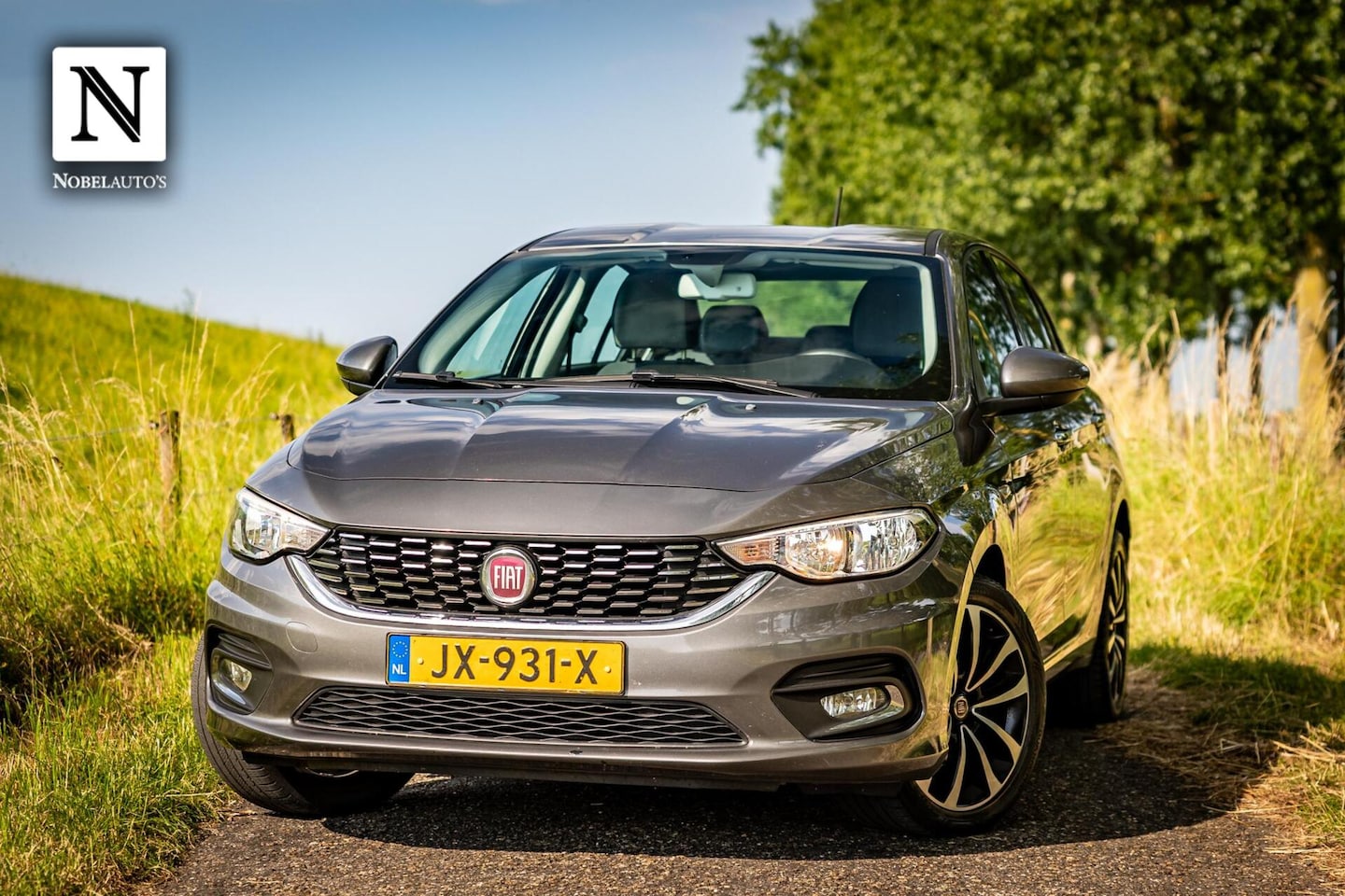 Fiat Tipo - 1.4 16V Lounge |Nap |Dist vv |Navi |LM velgen - AutoWereld.nl
