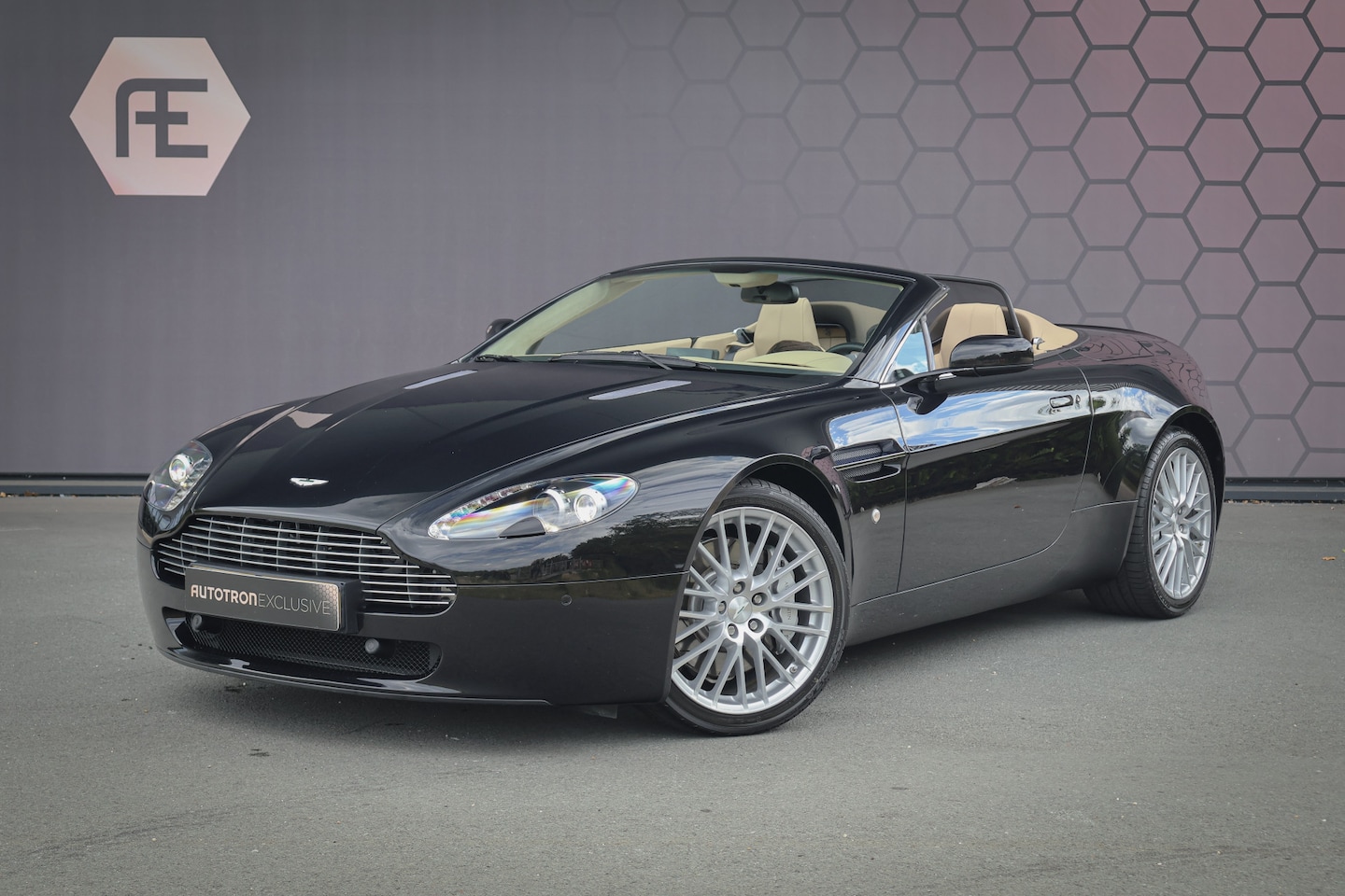 Aston Martin V8 Vantage Roadster - 4.7 V8 Sportshift 4.7 V8 Sportshift - AutoWereld.nl