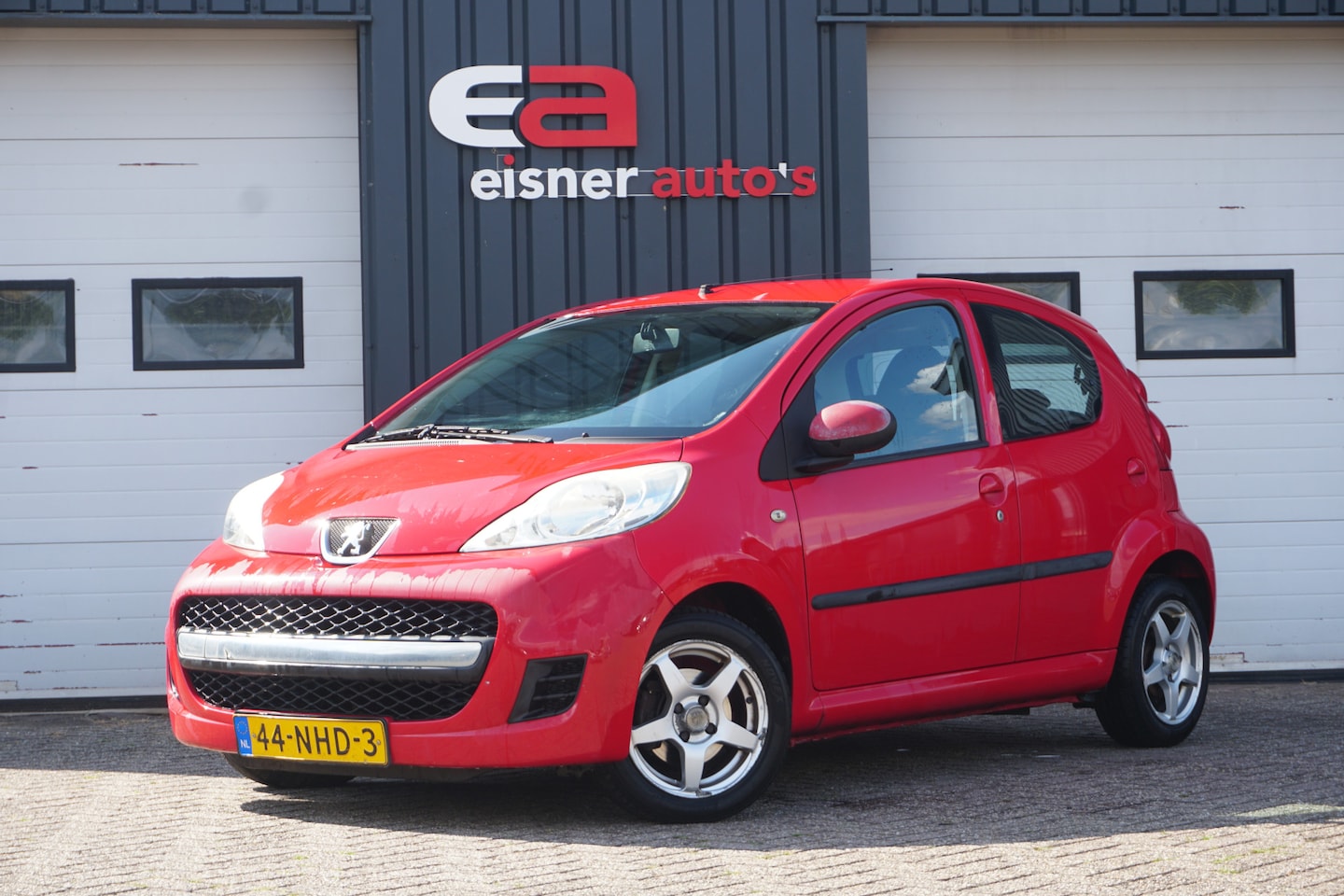 Peugeot 107 - 1.0-12V XS | 5-DEURS | CV | ELEKTRISCHE RAMEN | - AutoWereld.nl