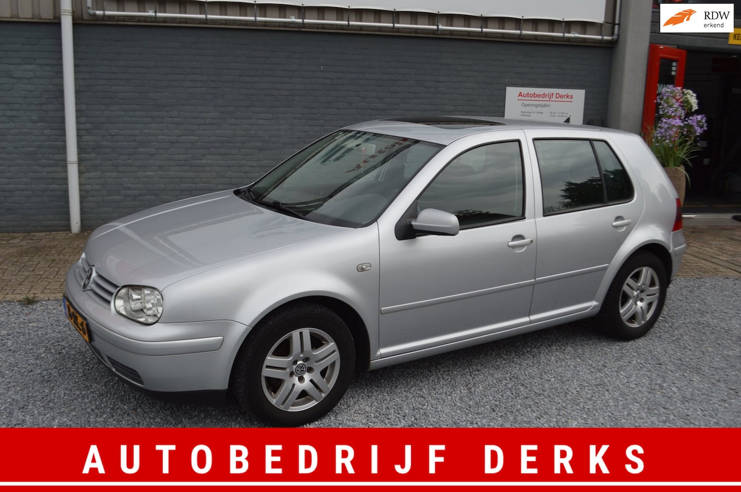 Volkswagen Golf - 1.6 Automaat Airco 5Drs Lees Advertentie - AutoWereld.nl