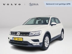 Volkswagen Tiguan - 1.4 TSI Connected Series | Panoramadak | Parkeercamera | Stoelverwarming