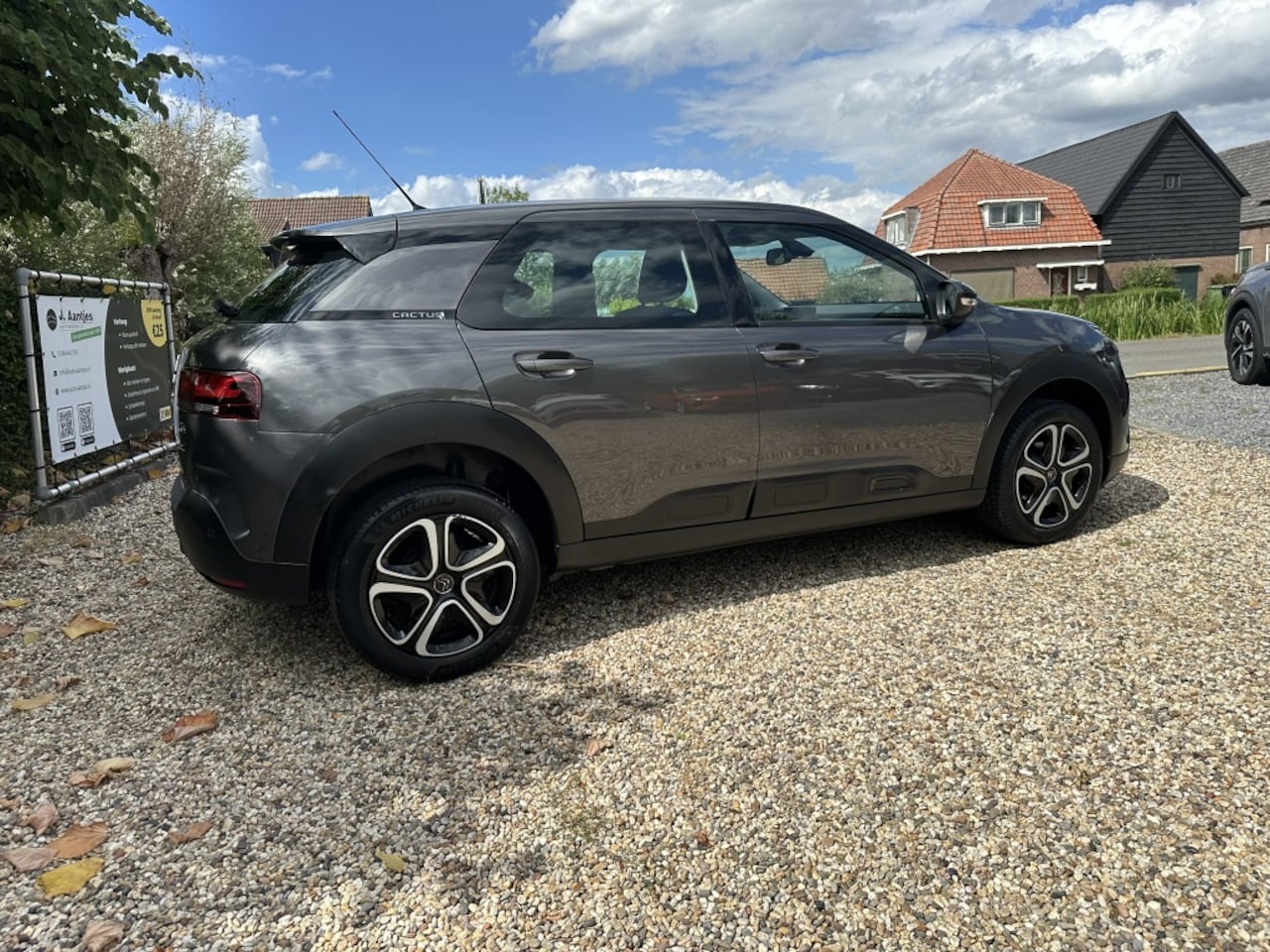 Citroën C4 Cactus - 1.2 110PK Business Navi/Carplay/PDC