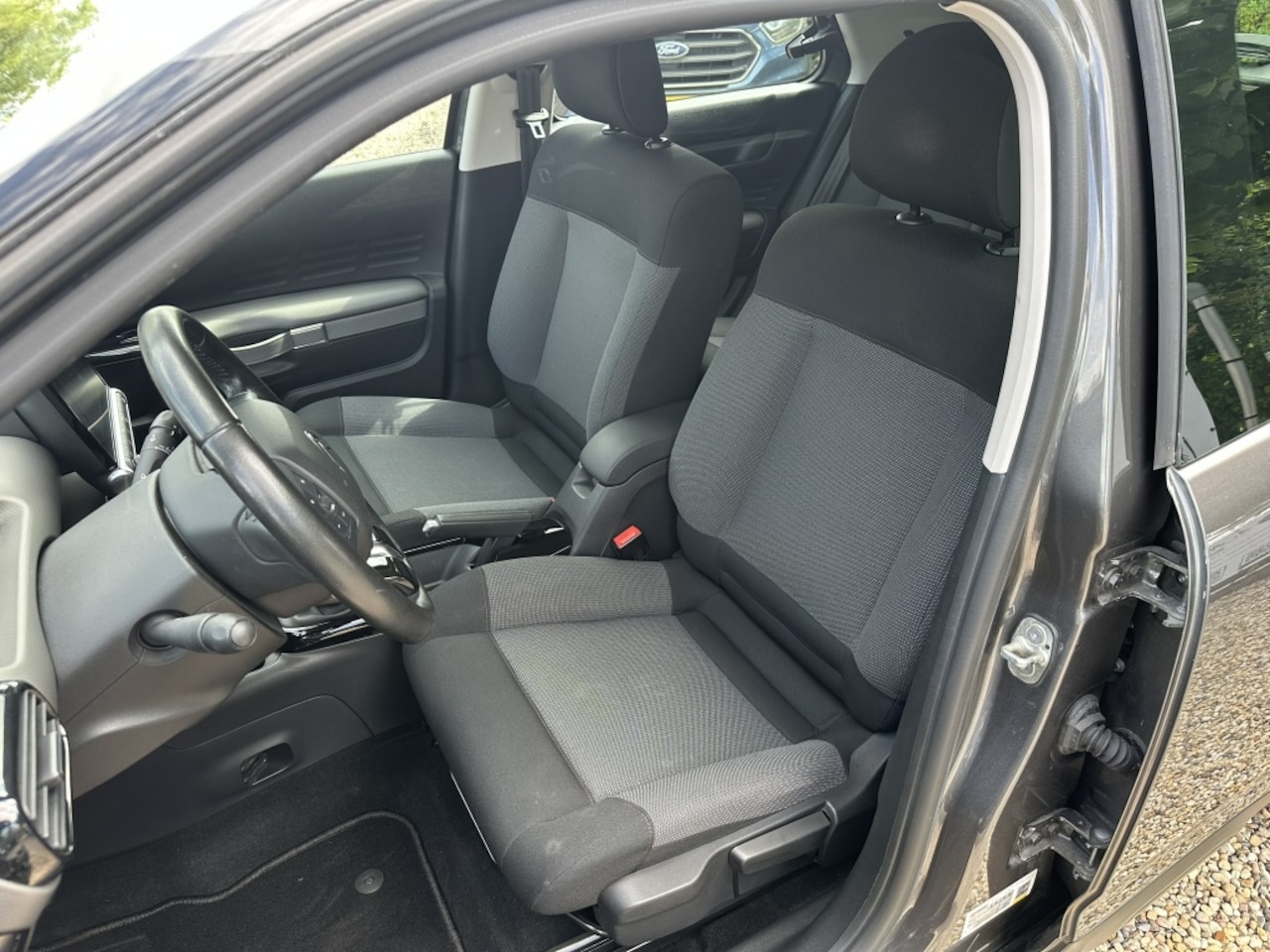 Citroën C4 Cactus - 1.2 110PK Business Navi/Carplay/PDC