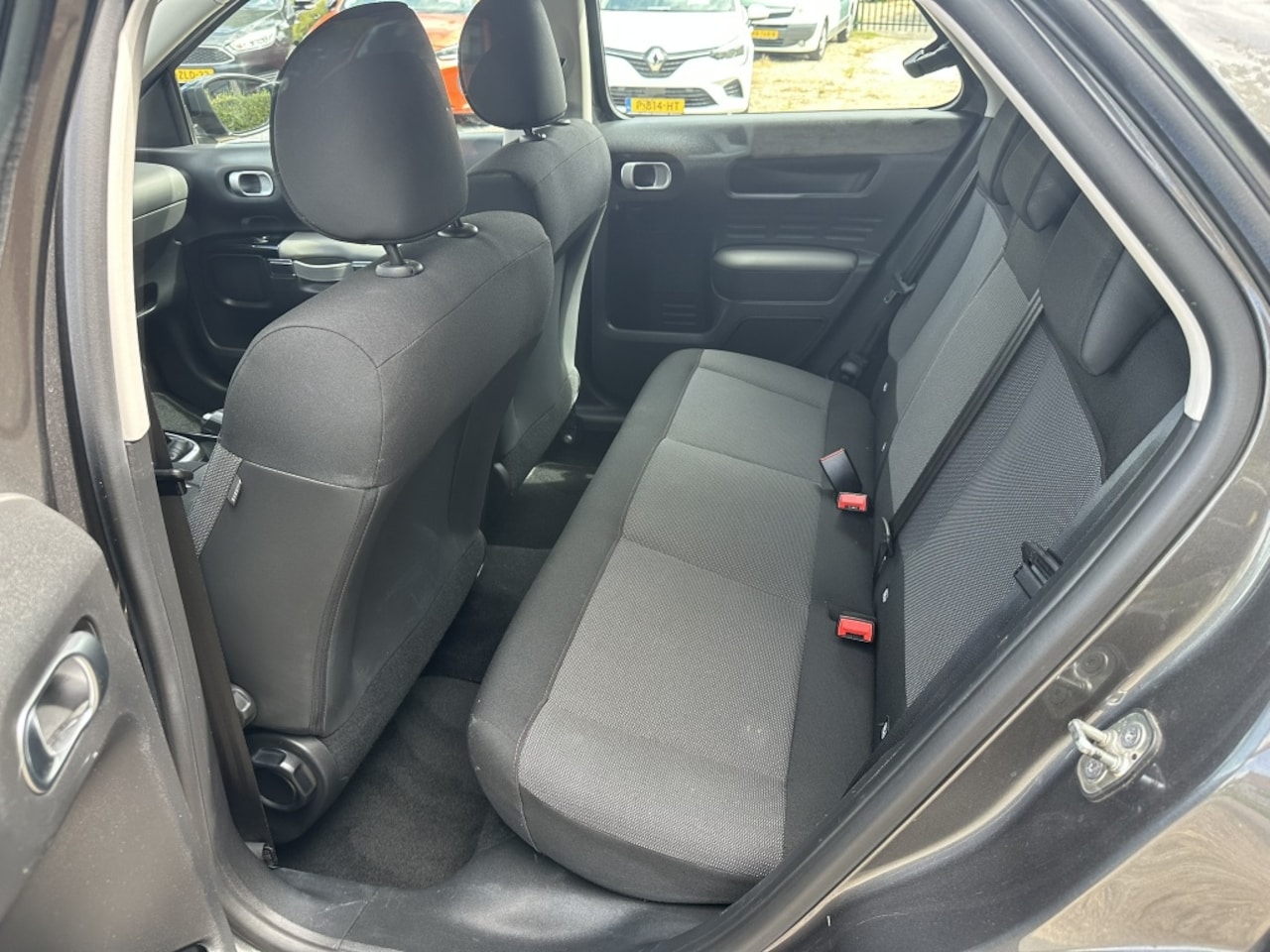 Citroën C4 Cactus - 1.2 110PK Business Navi/Carplay/PDC