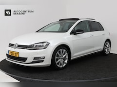 Volkswagen Golf - 1.4 TSI ACT Highline (PANORAMADAK, TREKHAAK, CAMERA, STOELVERWARMING, NAVIGATIE, PARKEERSE