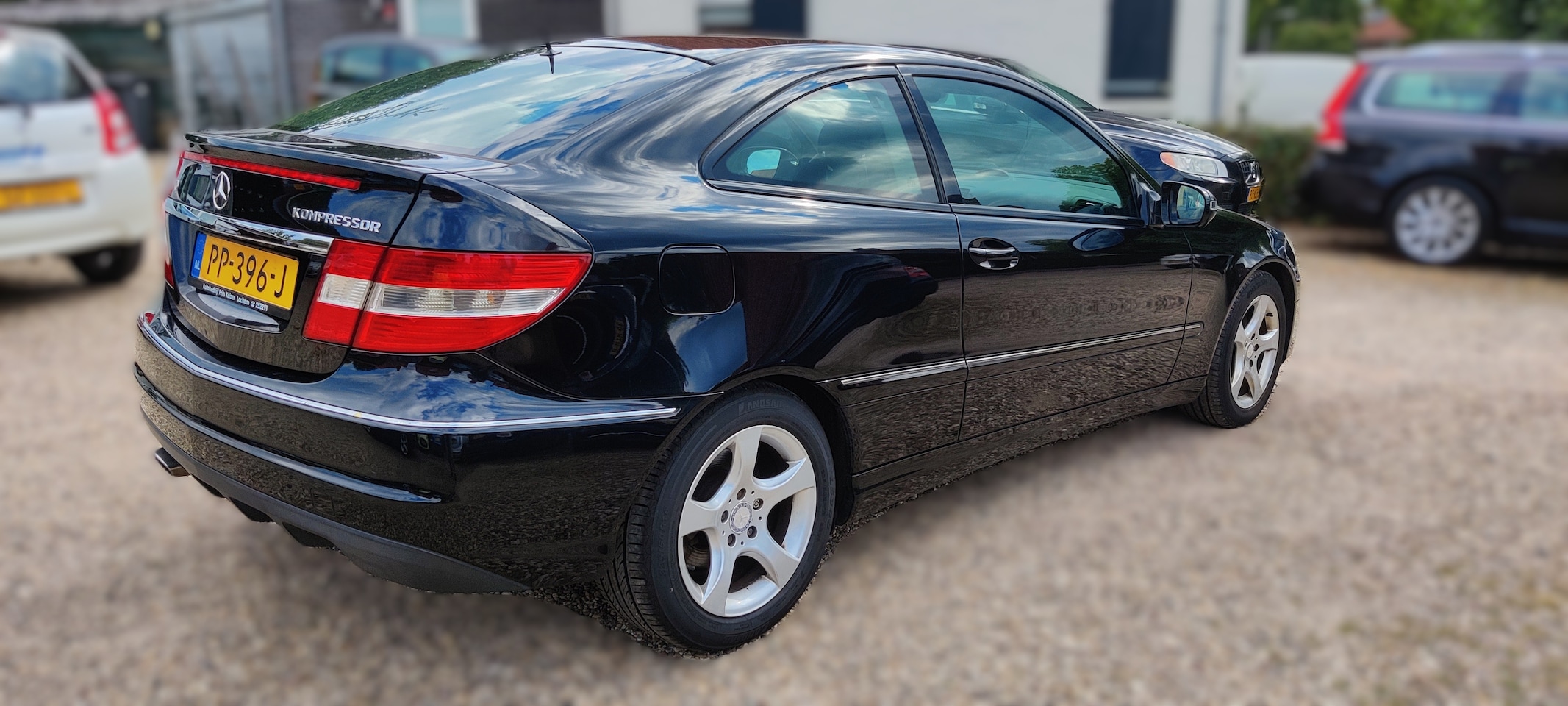 Mercedes-Benz CLC-klasse - 200 K. Airco, cruise control, boekjes aanwezig).