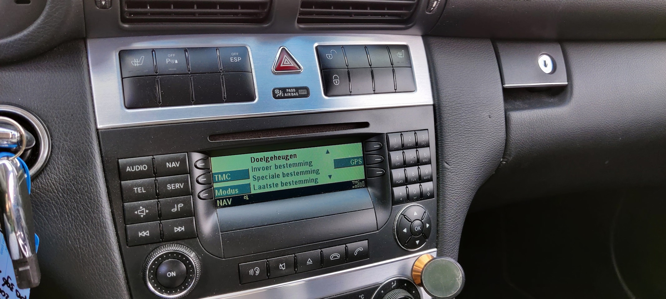 Mercedes-Benz CLC-klasse - 200 K. Airco, cruise control, boekjes aanwezig).