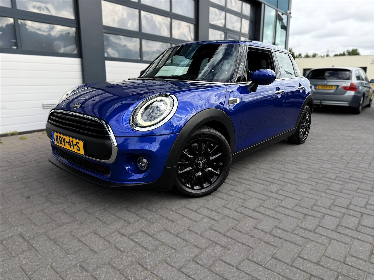 MINI 5-Deurs - One 1.5 102pk, Schuif/kanteldak, Cruise, BT - AutoWereld.nl