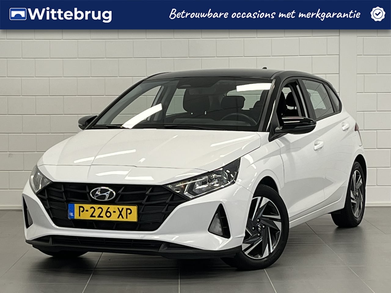 Hyundai i20 - 1.2 MPI Comfort TWO TONE | APPLE / ANDROID NAVIGATIE | AIRCO | DEALER ONDERHOUDEN! - AutoWereld.nl