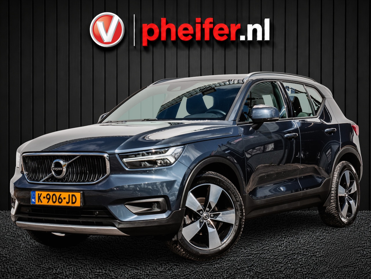Volvo XC40 - 1.5 T2 130pk Business Pro Sportstoelen/ Stuur+stoelverwarming/ Camera/ Adapt. cruise/ Blin - AutoWereld.nl