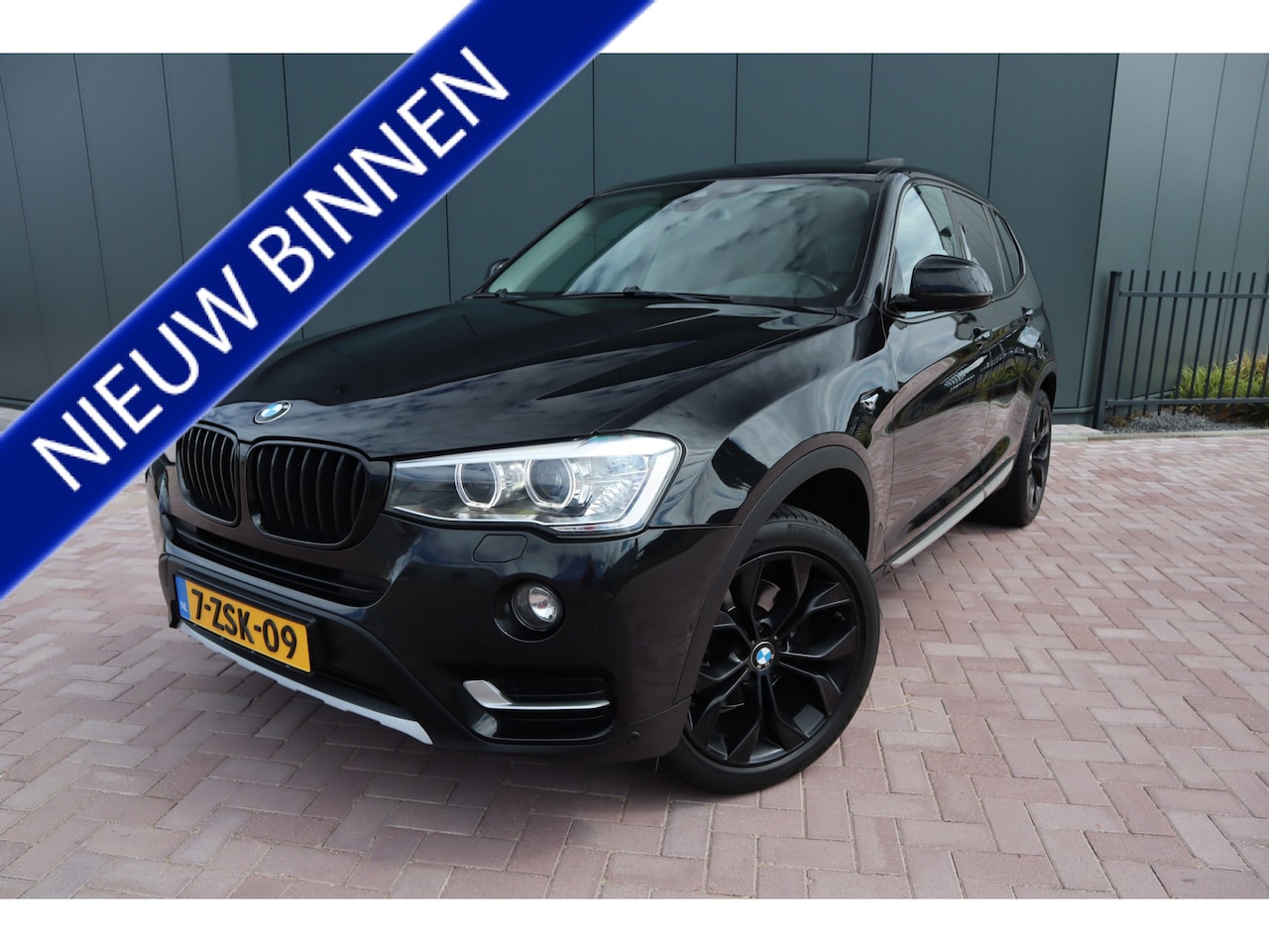 BMW X3 - sDrive20i High Executive Automaat Panoramadak Comfort stoelen Hud. Harman/Kardon  Uitklapb - AutoWereld.nl