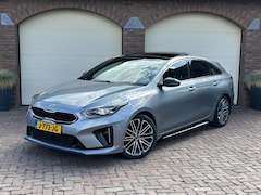 Kia Pro cee'd - ProCeed 1.4 T-GDI GT-PlusLine Panorama LED Leder JBL Stoel/stuurverwarming
