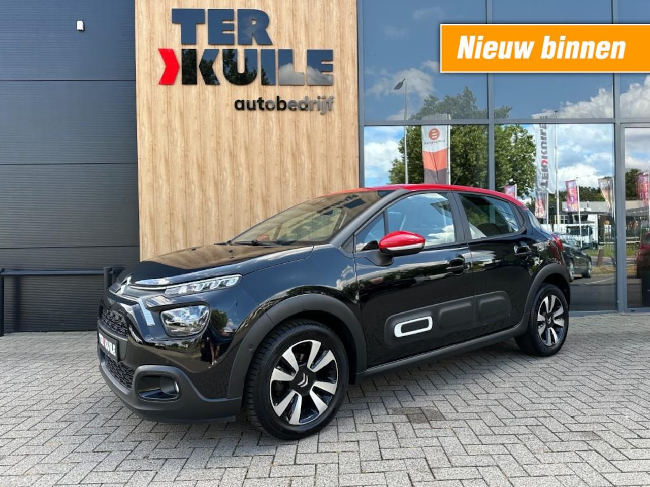 Citroën C3 - 1.2 PureTech Business 110PK / CarPlay / Automaat - AutoWereld.nl