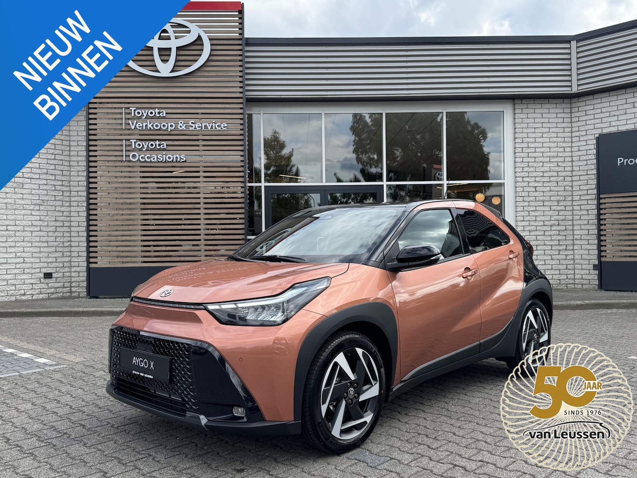 Toyota Aygo X - HYBRID 115 ENVY NIEUW EN DIRECT LEVERBAAR!! LED PARK-SENSOREN KEYLESS STOELVERW APPLE/ANDR - AutoWereld.nl