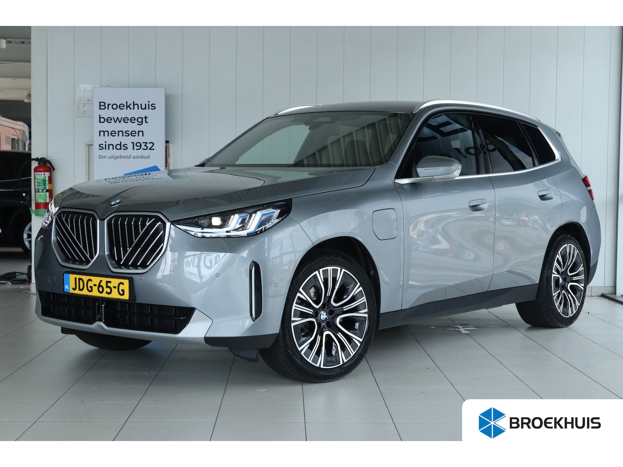 BMW X3 - 30e xDrive | Cruise Control | Trekhaak | Head-up | Harman & Kardon | Pano | Stoelverwarmin - AutoWereld.nl