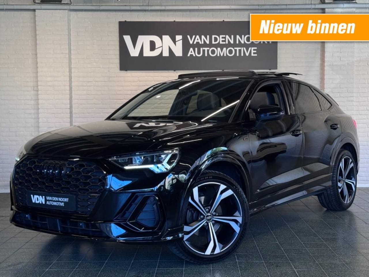 Audi Q3 Sportback - 35 TFSI 3x S-Line Black Edition Pano Sfeerv Matrix Keyless ACC 20'' - AutoWereld.nl