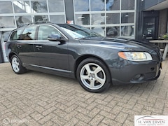 Volvo V70 - 1.6 T4 LEDER XENON NAVI PDC 17"