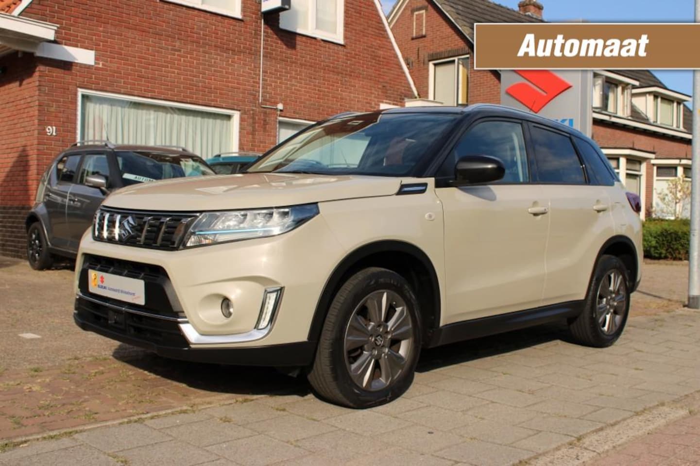 Suzuki Vitara - 1.4 B.JET SELECT SH AUTOMAAT / 1500KG TREKGEWICHT - AutoWereld.nl