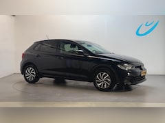 Volkswagen Polo - 1.0 TSI DSG Life Business Stoelverwarming Virtual Cockpit Parkeersensoren Navigatie
