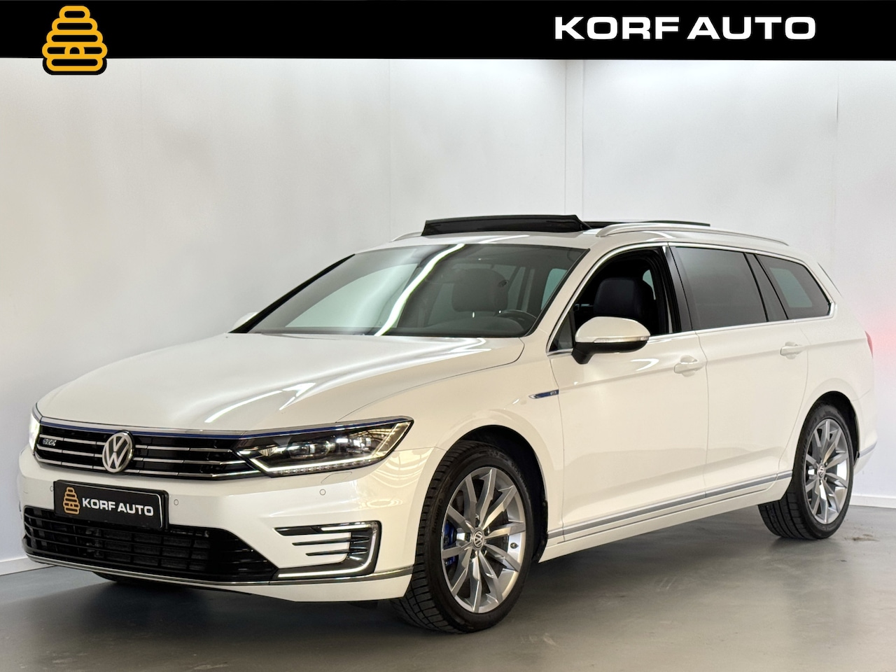 Volkswagen Passat Variant - 1.4 TSI GTE PHEV / Pano / Memory / Camera / NaviPro - AutoWereld.nl