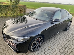 Alfa Romeo Giulia - 2.0 T Veloce AWD 43.901 KM Absoluut in nieuwstaat