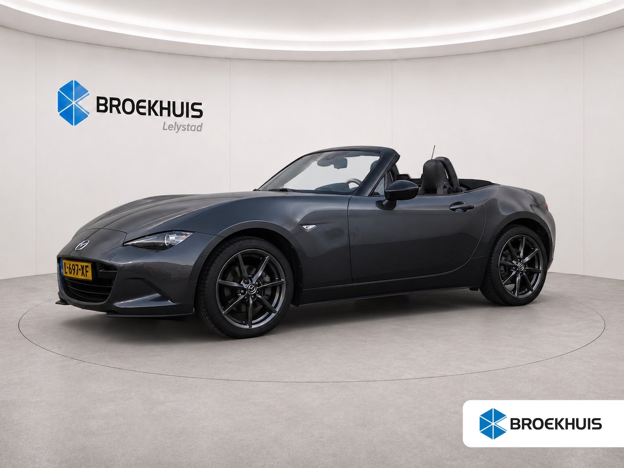 Mazda MX-5 - 2.0 SKYACTIV-G 160PK GT-M / NAVI / LEDER / XENON / LED / PDC / 17" LMV / KEYLESS / BOSE / - AutoWereld.nl