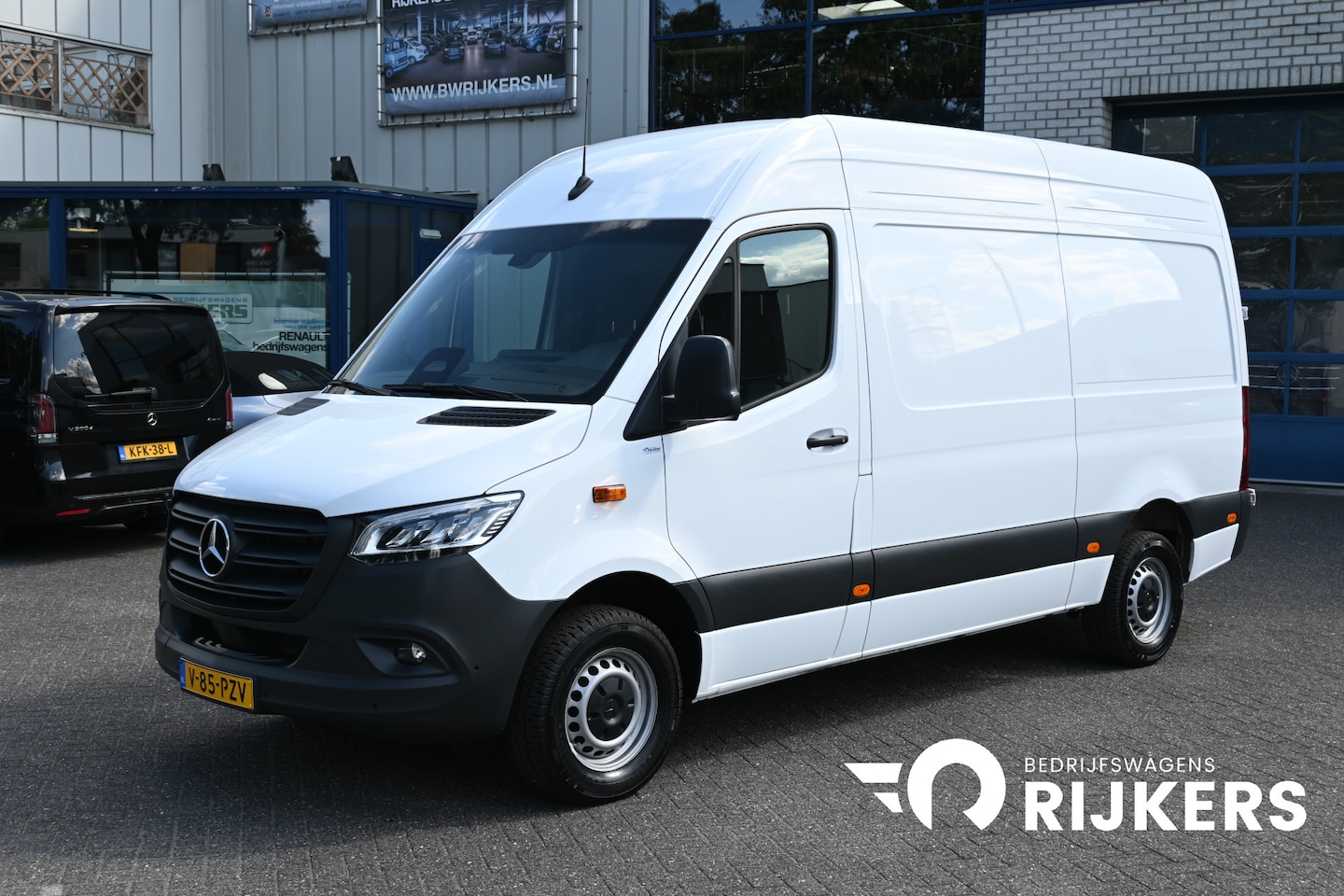 Mercedes-Benz Sprinter - 317 CDI L2H2 Pro HD LED, Geveerde stoel, Winterpakket, Etc. - AutoWereld.nl