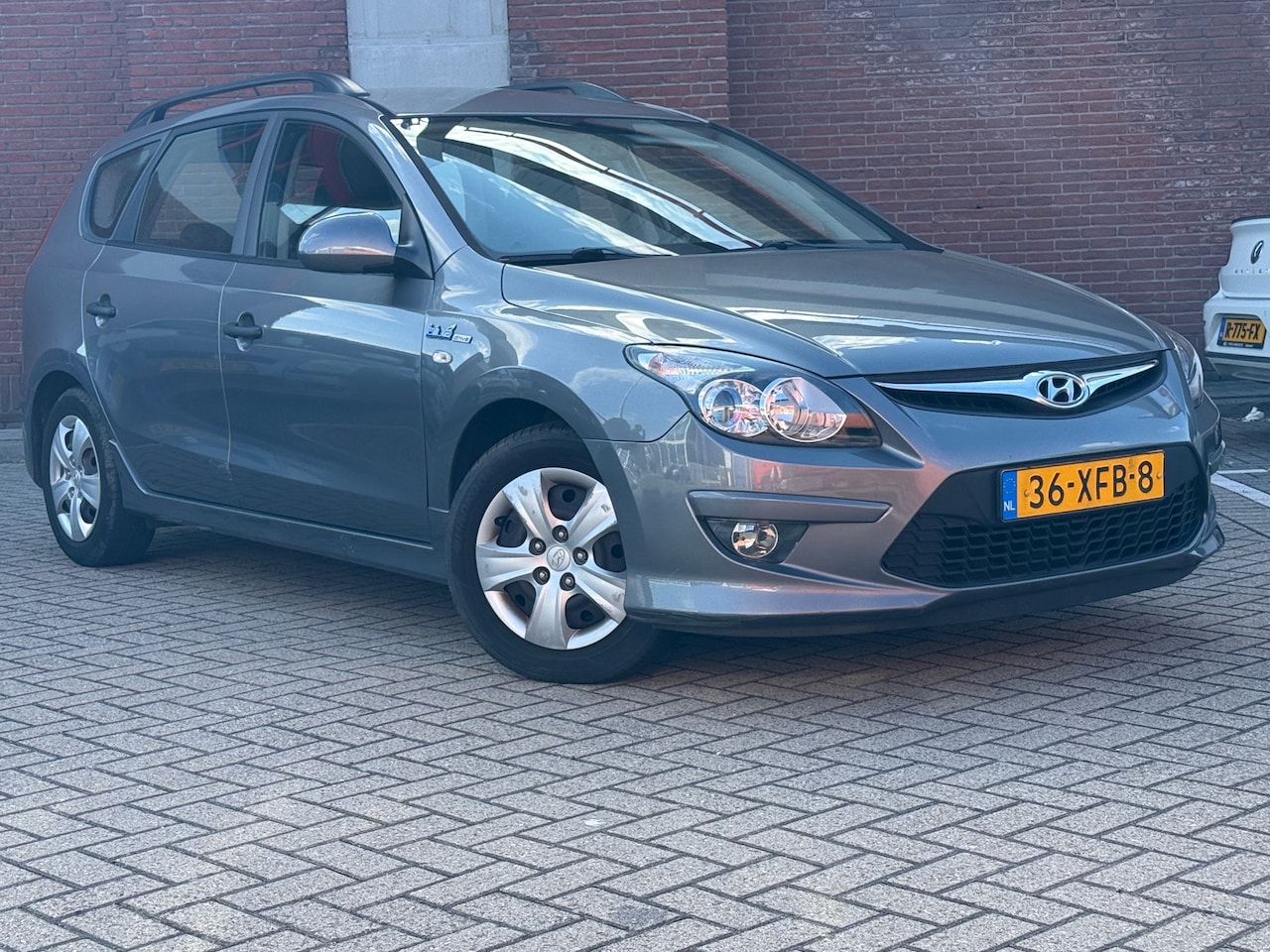 Hyundai i30 CW - 1.4i i-Drive Cool|AIRCO|CRUISE|NAVI|GOED-ONDERHOUDEN - AutoWereld.nl
