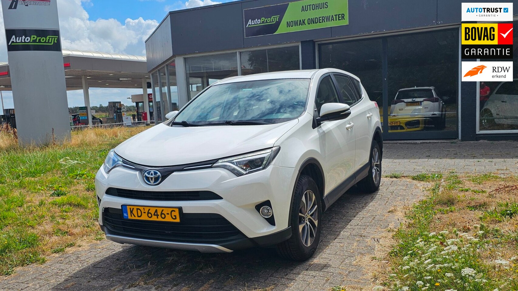 Toyota RAV4 - 2.5 Hybrid First Edition 2.5 Hybrid First Edition - AutoWereld.nl