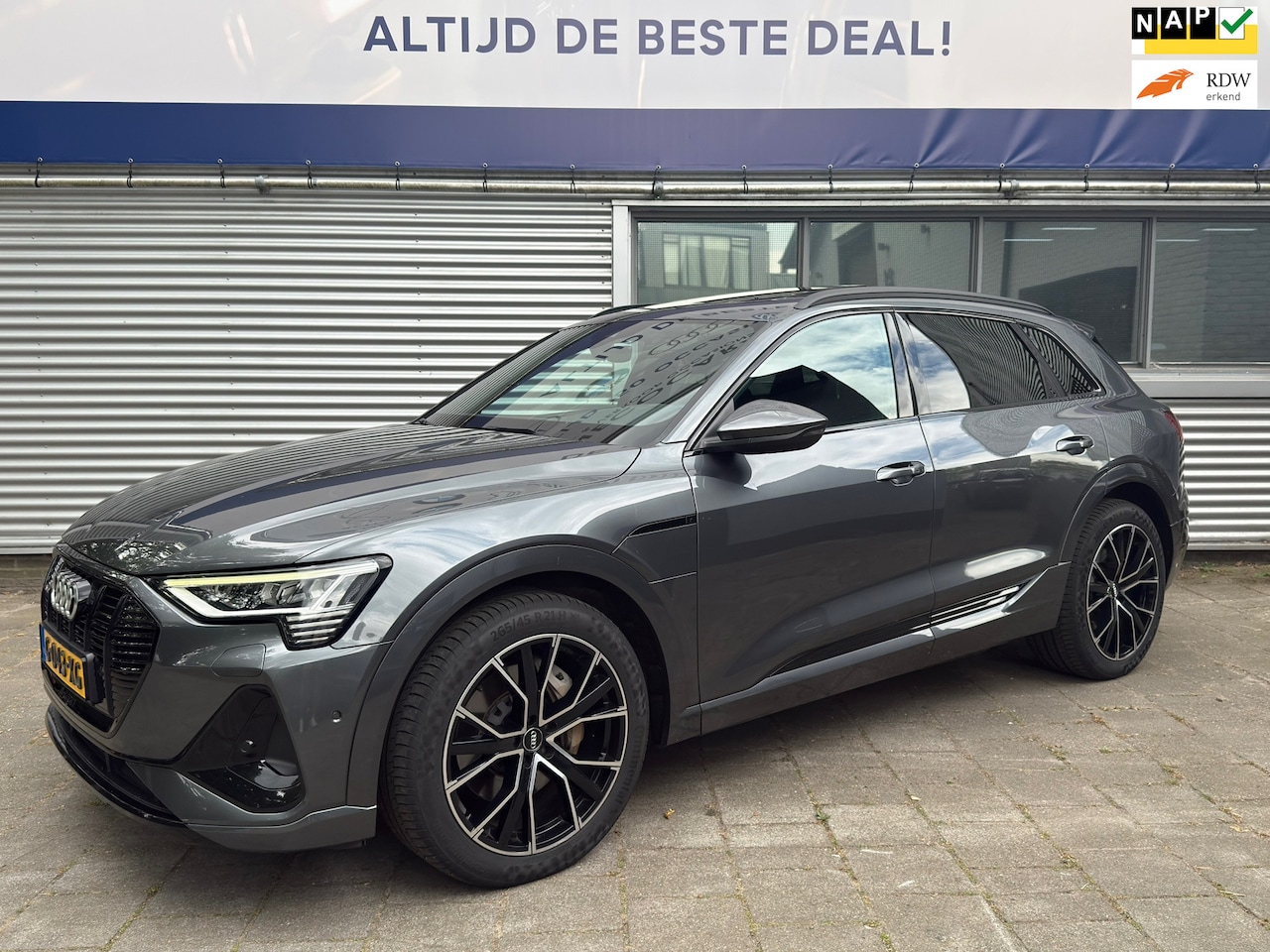 Audi e-tron - E-tron 50 quattro Launch edition Black S-Line l Pano l Camera l Trekhaak l - AutoWereld.nl
