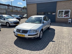 Volkswagen Passat - 2.0 Trendline met Airco//136000NAP