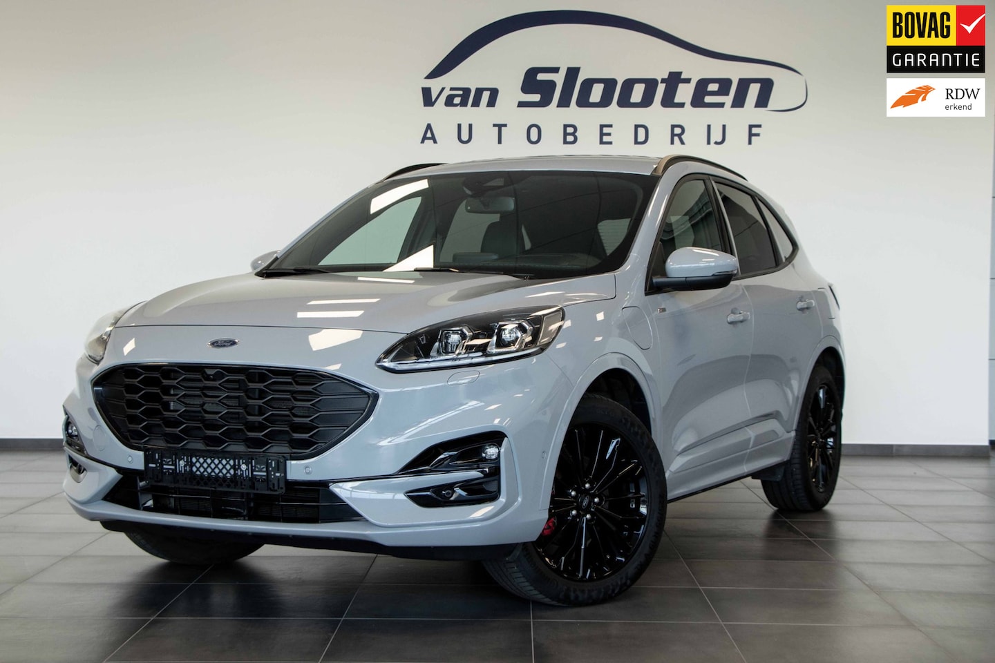 Ford Kuga - 2.5 PHEV Graphite Tech Edition| Winter Pakket| Afneembare Trekhaak - AutoWereld.nl