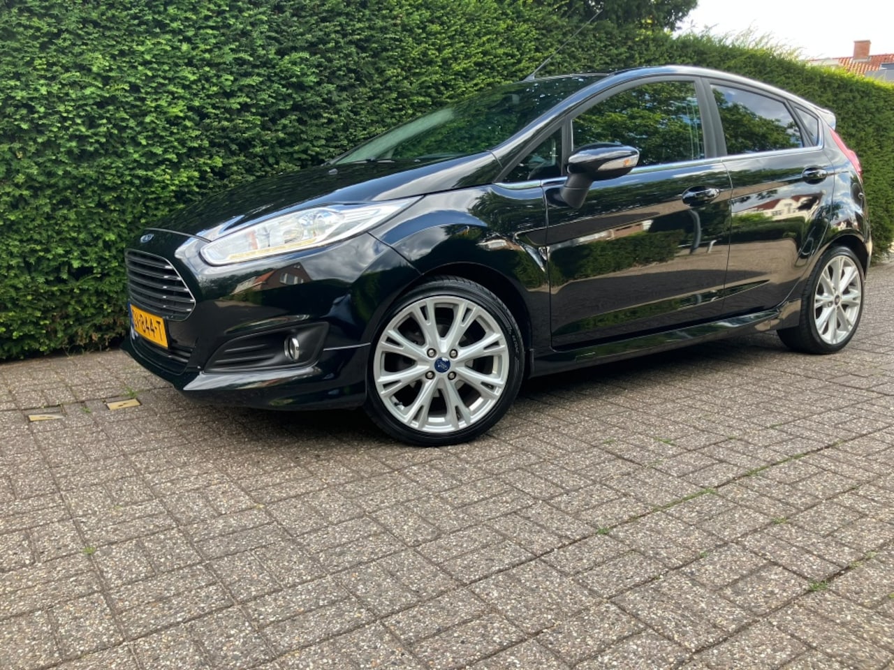 Ford Fiesta - 1.0 EcoB. Titanium - AutoWereld.nl