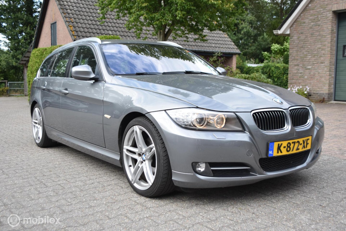 BMW 3-serie Touring - 325i Carbon Sport Edition 325i Carbon Sport Edition - AutoWereld.nl