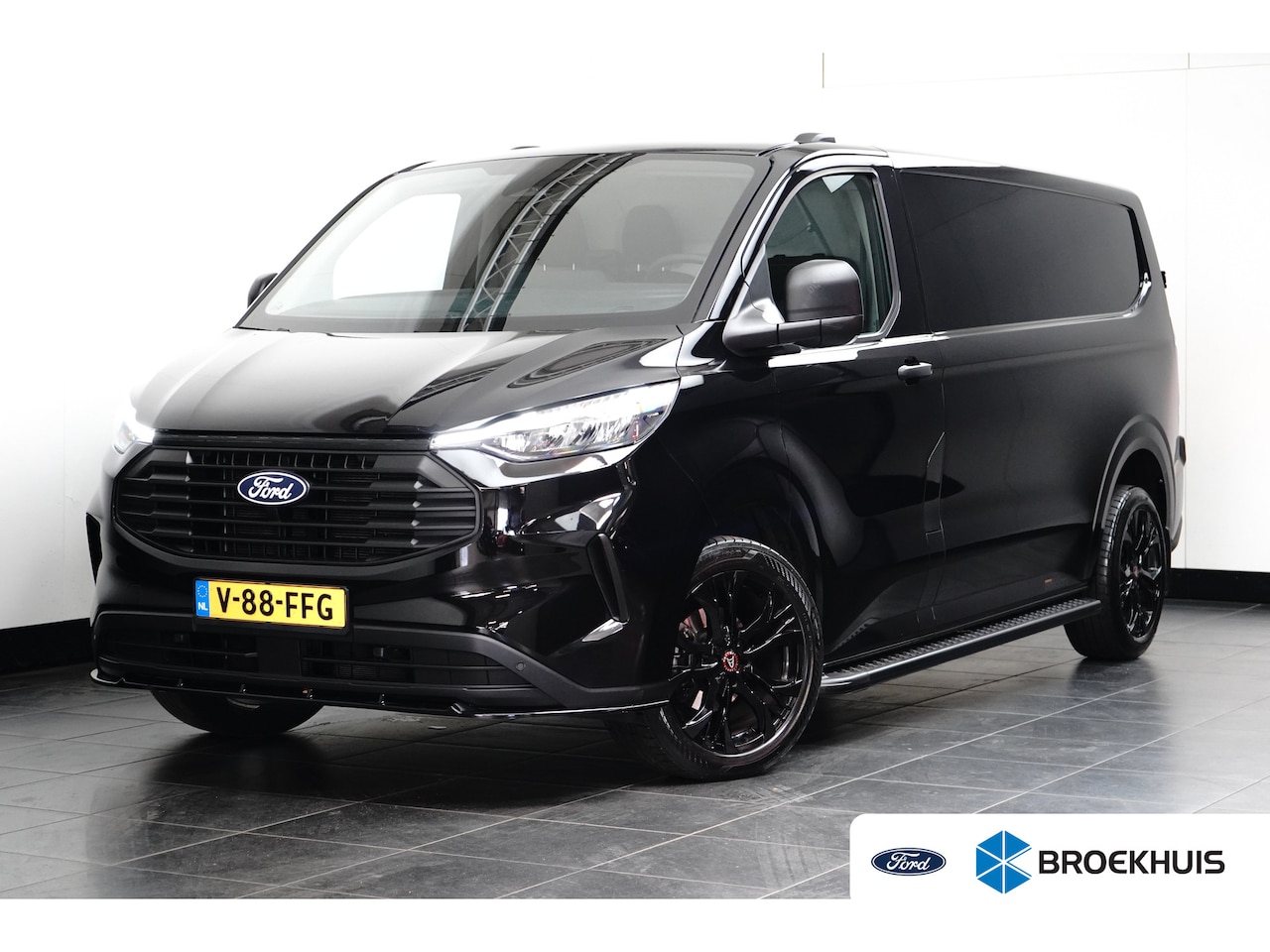 Ford Transit Custom - 320 2.0 TDCI L2H1 Trend Black Pack | BPM VRIJ! | Camera | Cruise Control | Navigatie | App - AutoWereld.nl