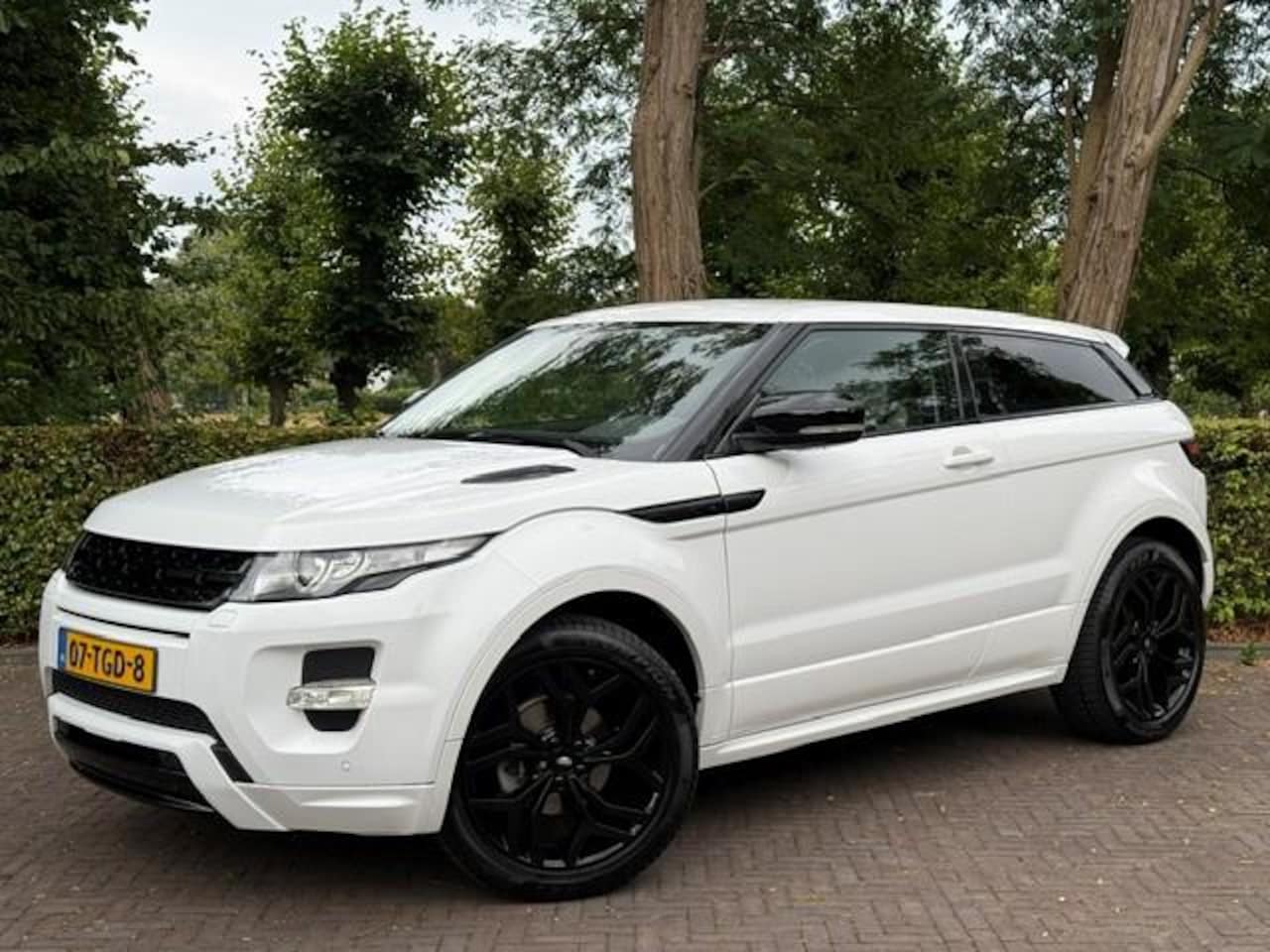 Land Rover Range Rover Evoque Coupé - 2.0 Si 4WD Prestige 2.0 Si 4wd Prestige - AutoWereld.nl