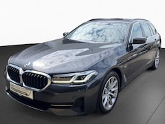 BMW 5-serie Touring - 530e * LASER, NAVI+, DAKOTA LEDER, PANORAMA, HuD, KEYLESS, MEM, 42k onder NP * 1e EIG - UN