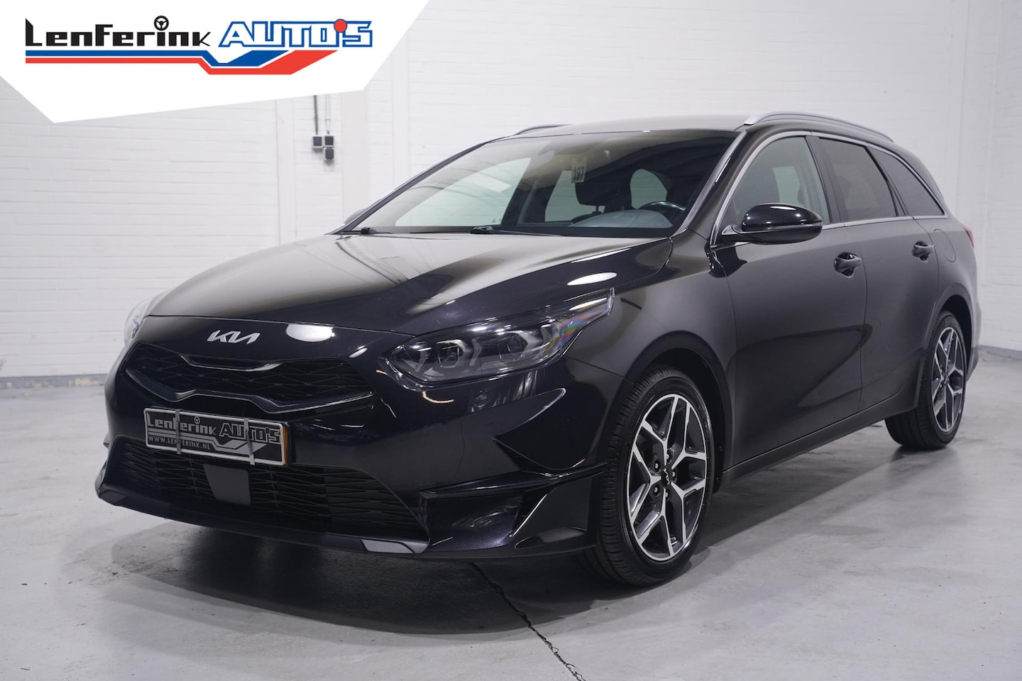 Kia Cee'd Sportswagon - Ceed 1.0 T-GDi MHEV DynamicPlusLine 1e eigen. NAP 17"-lmv PDC achter camera Navigatie half - AutoWereld.nl