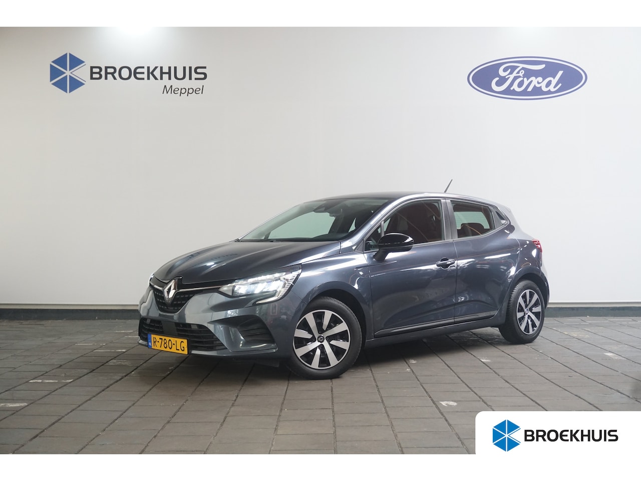 Renault Clio - 1.0 TCe 90 Equilibre | Carplay | DAB Radio | Airco | Cruise control | Metaalkleur - AutoWereld.nl
