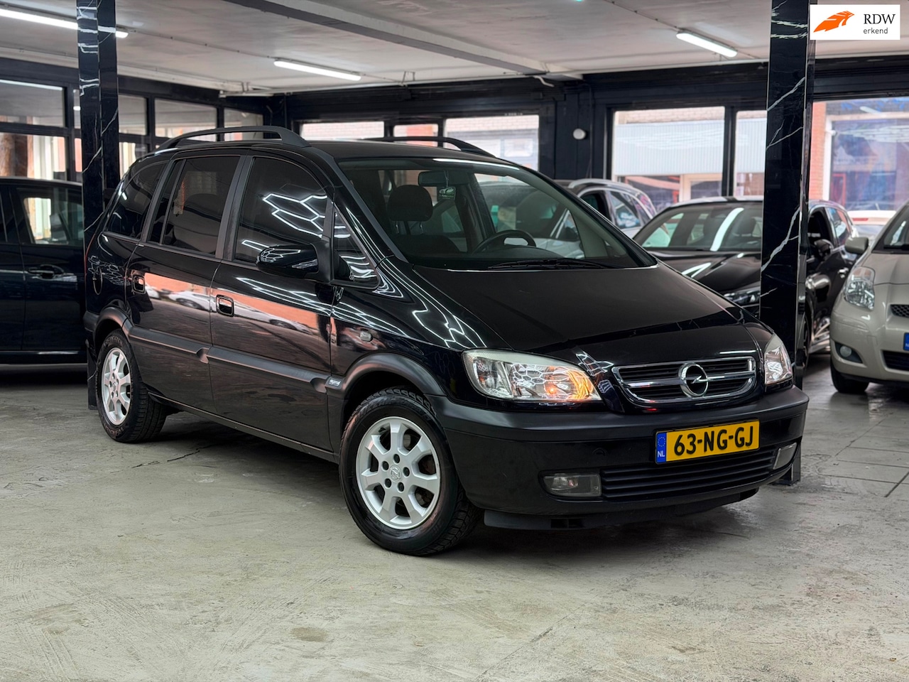 Opel Zafira - 1.8-16V Elegance Automaat | Airco | 7p - AutoWereld.nl