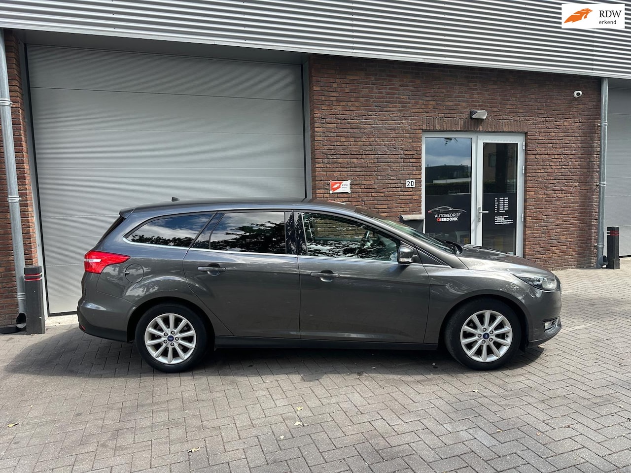 Ford Focus Wagon - 1.0 Trend Edition|AUTOMAAT|AIRCO|NIEUWE APK - AutoWereld.nl
