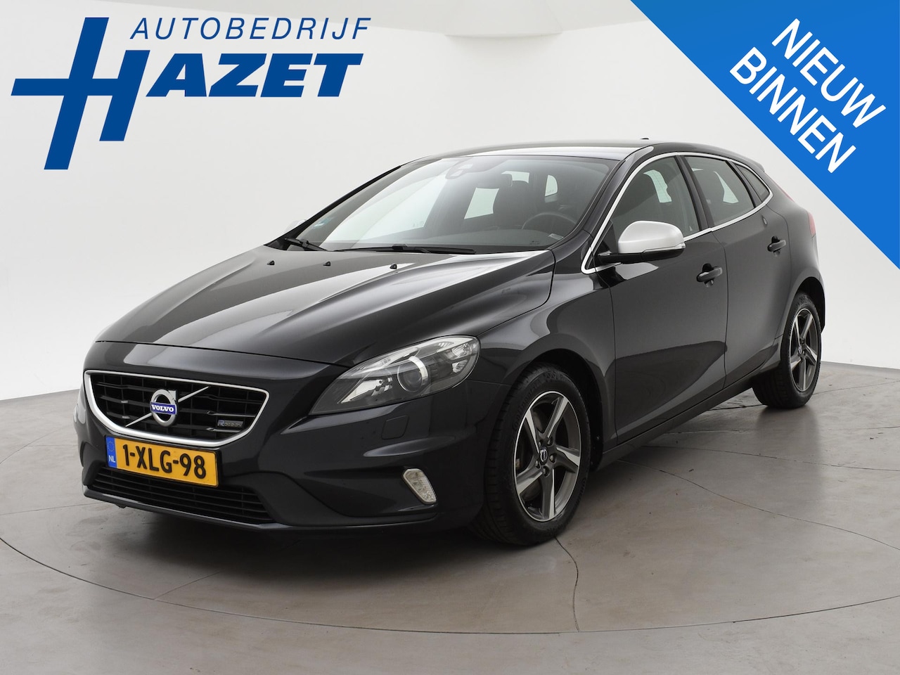 Volvo V40 - 2.0 D4 190 PK R-DESIGN BUSINESS + TREKHAAK | XENON | STOELVERW. | LEDER/ALCANTARA - AutoWereld.nl