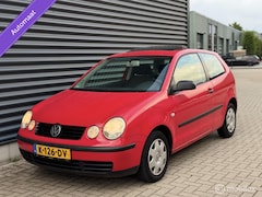 Volkswagen Polo - 1.4-16V Highline