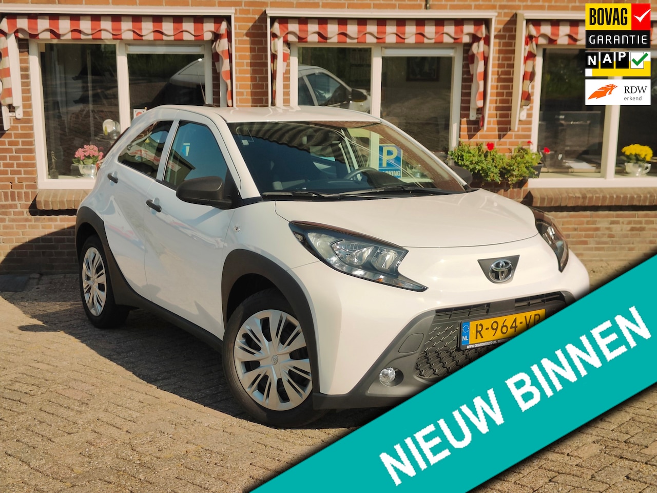 Toyota Aygo X - 1.0 VVT-i MT Airco Cruise Carplay - RIJKLAAR - - AutoWereld.nl